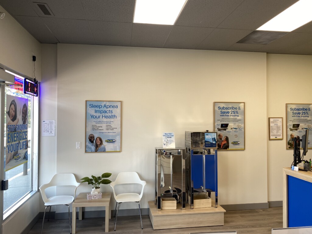 seating area picture 1 West Calgary